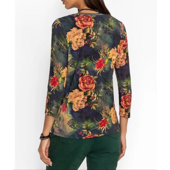 JOHNNY WAS Janie Bamboo Knit Floral Print V Neck 3/4 Sleeve Relaxed Top - Picture 3 of 11